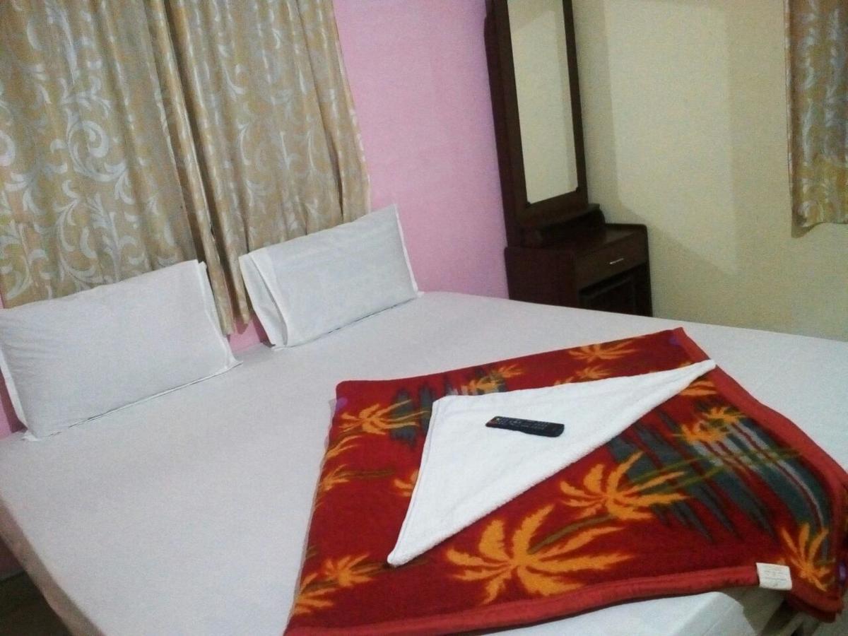 Sri Thanga Harish Cottage イェールカードゥ エクステリア 写真
