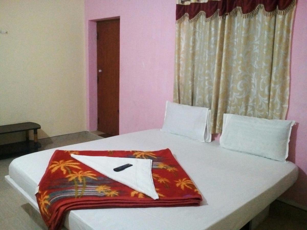 Sri Thanga Harish Cottage イェールカードゥ エクステリア 写真