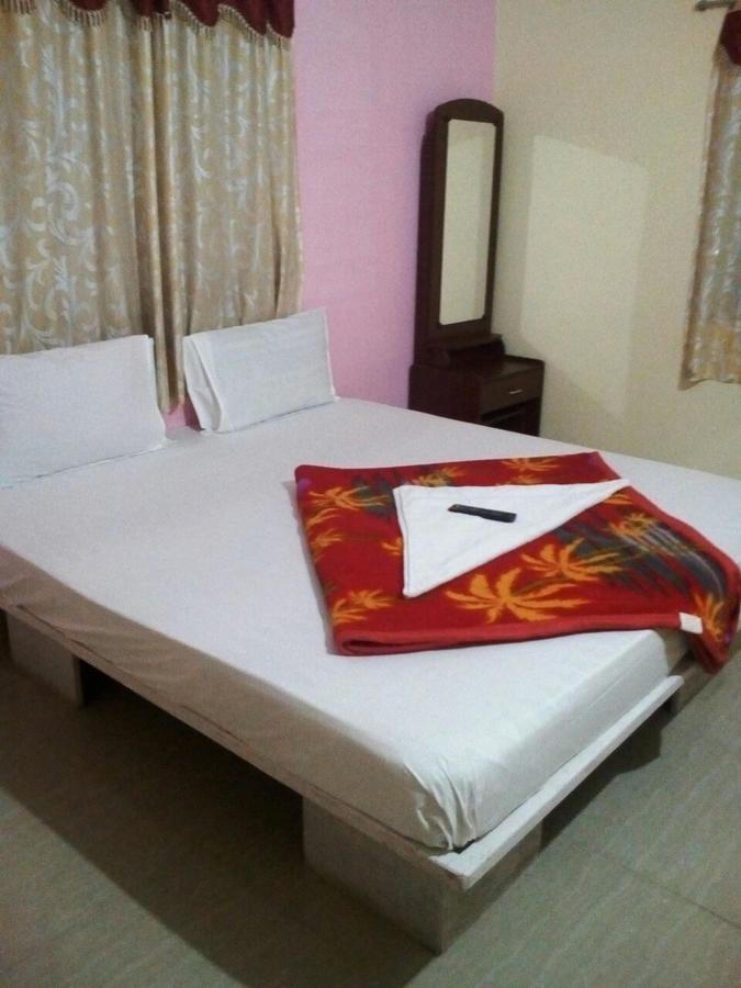 Sri Thanga Harish Cottage イェールカードゥ エクステリア 写真