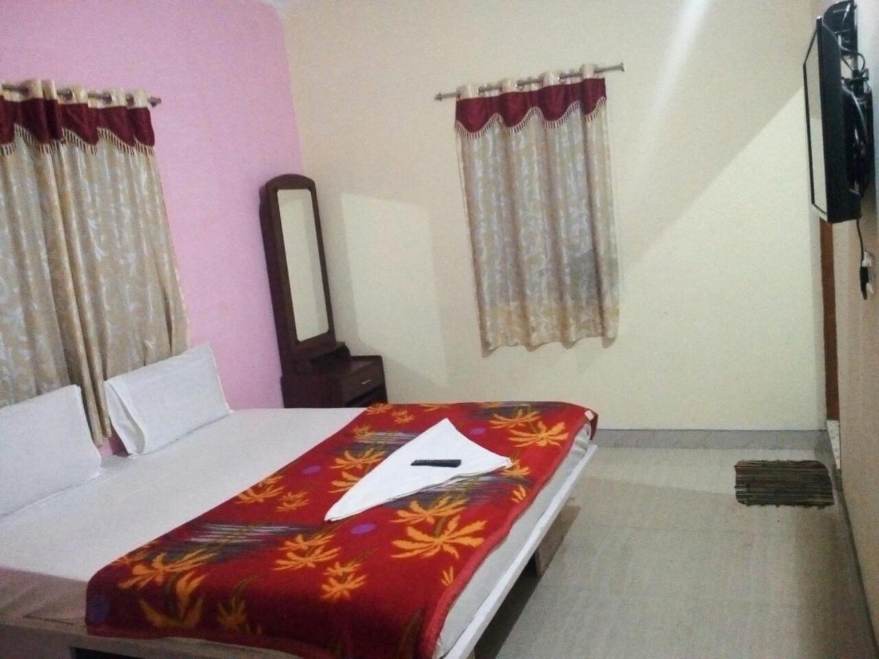 Sri Thanga Harish Cottage イェールカードゥ エクステリア 写真